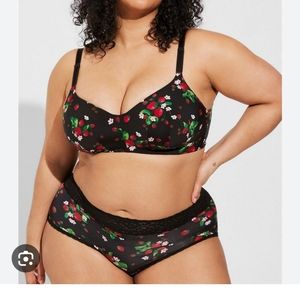 Torrid Wire Free 42DD Bra